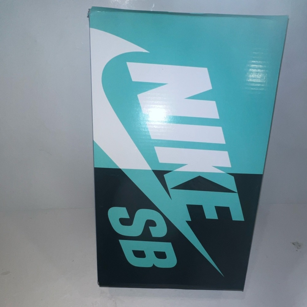 Nike SB Dunk Low Pro Rayguns Black Men's Size 8.5 Medium Skateboarding Shoes‎ - Picture 11 of 11
